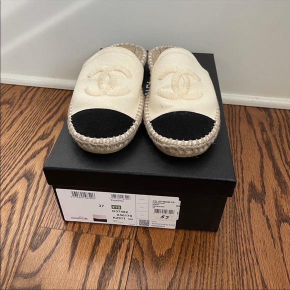 Chanel Espadrilles sandal white and black - Picture 3 of 9